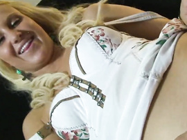 Stunning Amateur Blonde Gets Fucked Hard In Pov